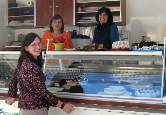 Kuchenverkauf beim Aichet-4-Tag